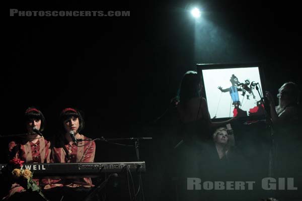 EVELYN EVELYN - 2010-04-27 - PARIS - Europeen - 
